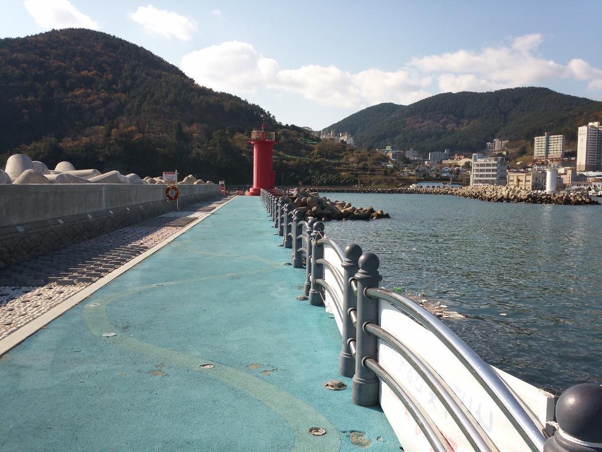 Geoje Jangseungpo Lighthouse Hotel Sodong Экстерьер фото