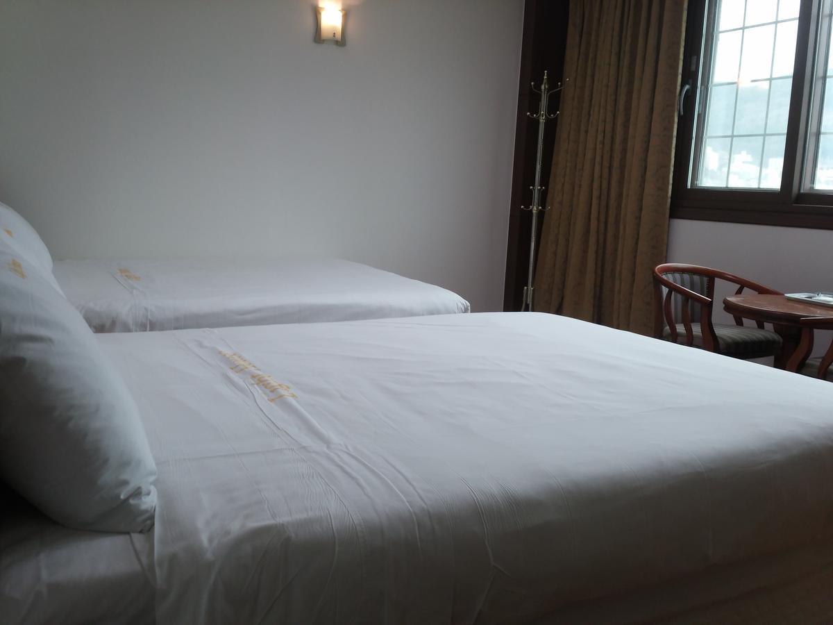 Geoje Jangseungpo Lighthouse Hotel Sodong Экстерьер фото